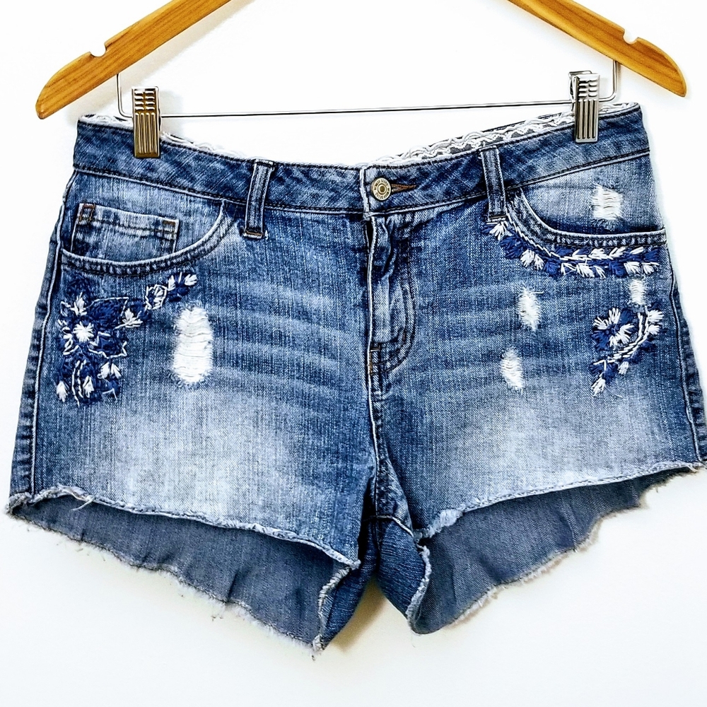 🚀Embroidered🍒Denim♥️Shorts